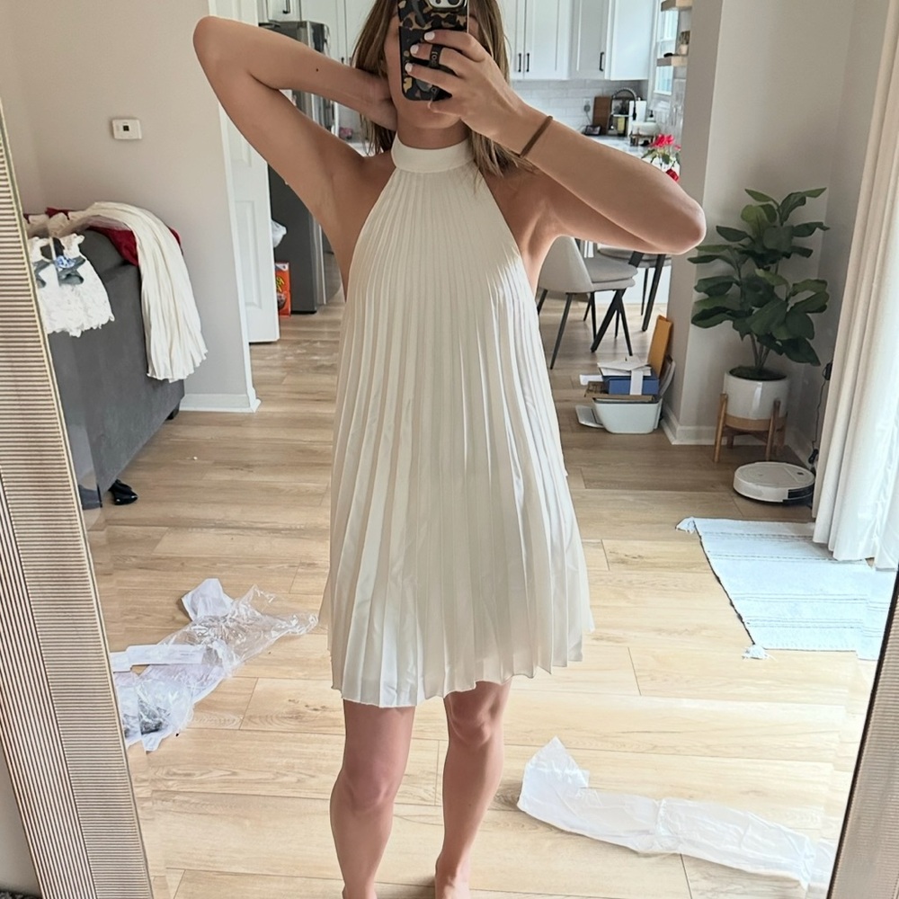 Abercrombie & Fitch-  GisellePleated Mini Dress -Elegant Summer Style